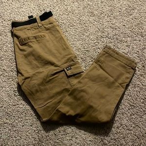 Brown cargo pants. Four pockets.